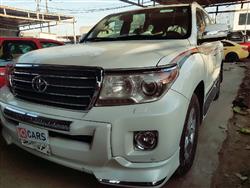 تۆیۆتا لاند کروزەر